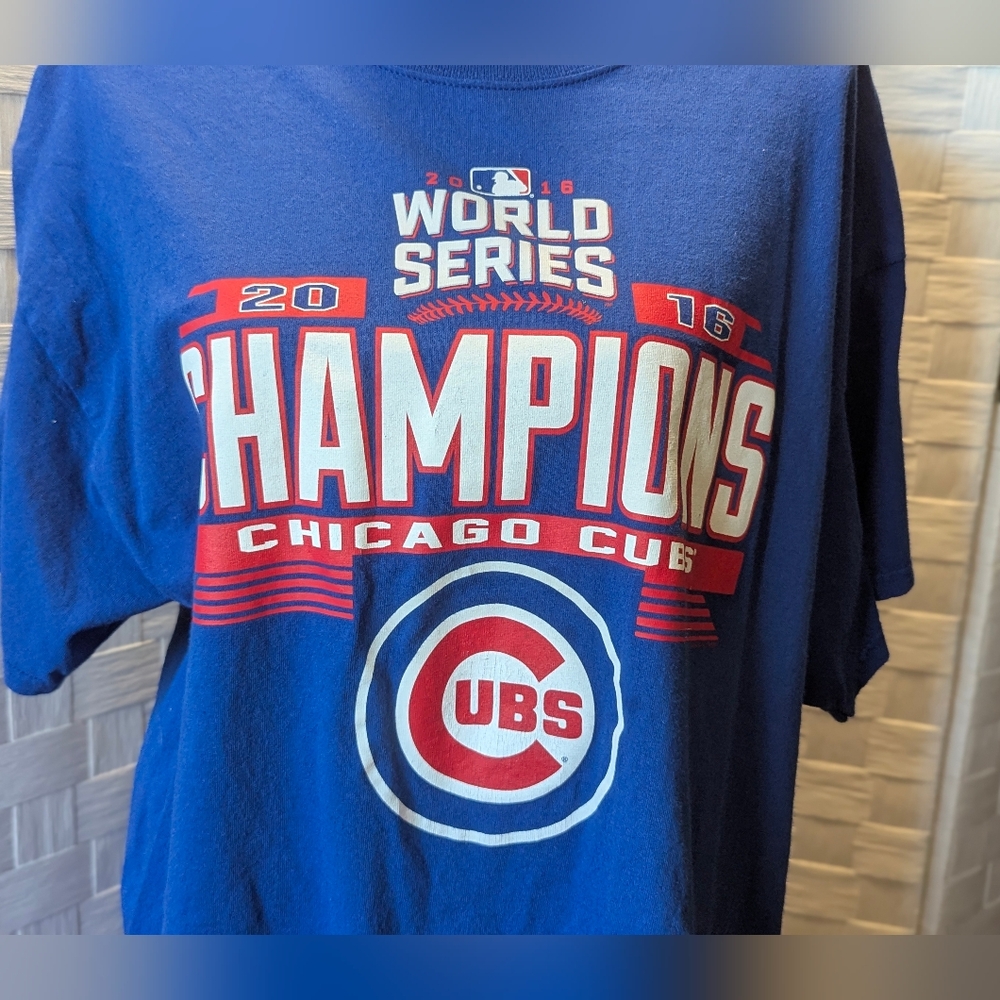 Chicago Cubs Unisex Blue T Shirt Excel Used Condition Sz XL World Series 2016